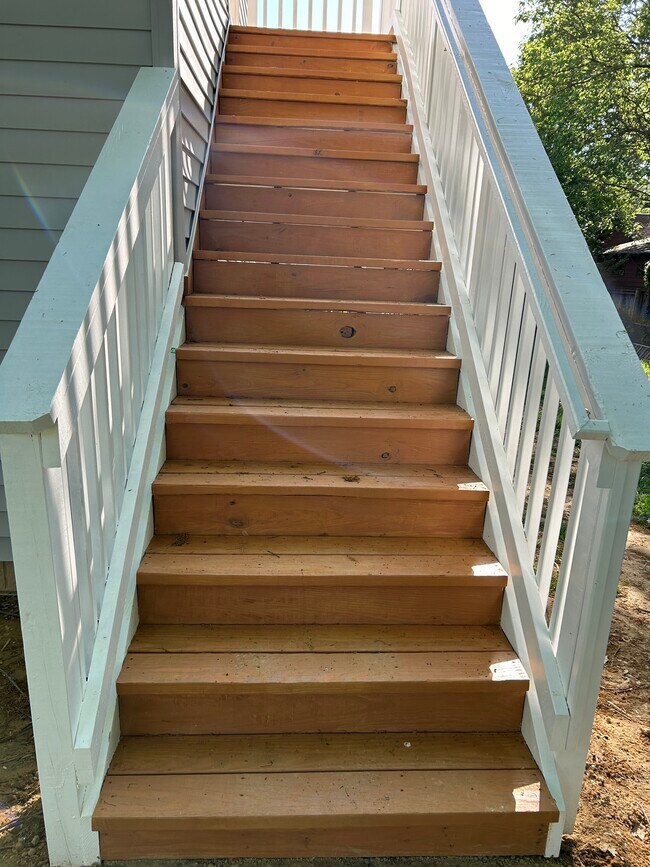 Steps to apartment - 1620 S Nelson St Apartments Unit 3