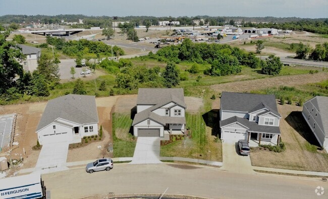 Building Photo - 2024-Built Beautiful 4-Bedroom and 3.5 Bat... Rental