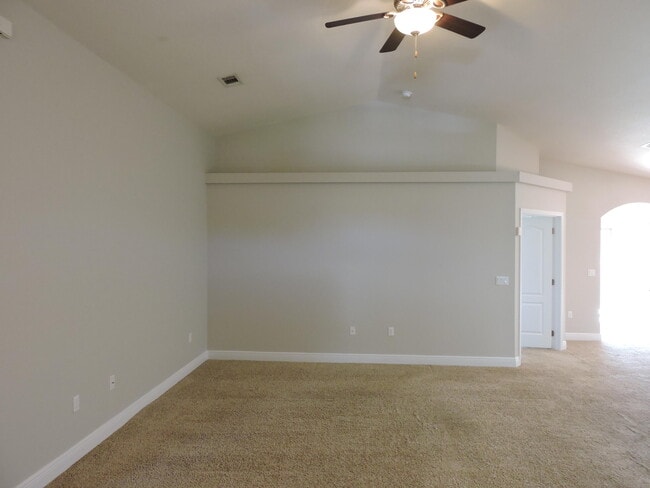 4642 Hermosa Rd