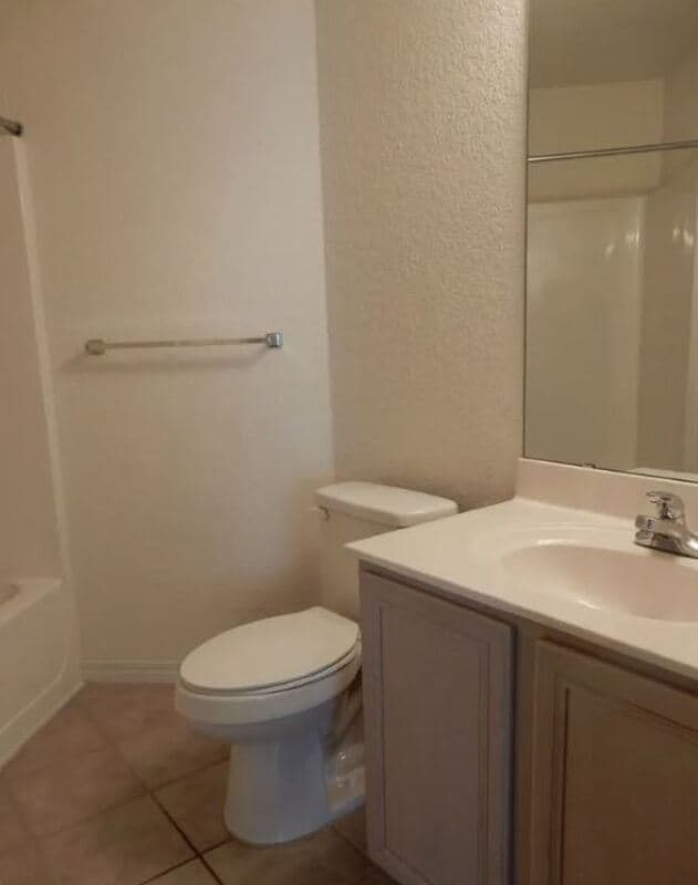 Photo - 604 E Shipwreck Rd