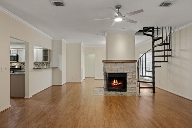 Photo - 98 W Trillium Cir