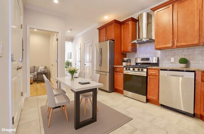 Photo - 106 Poplar St Unit 1