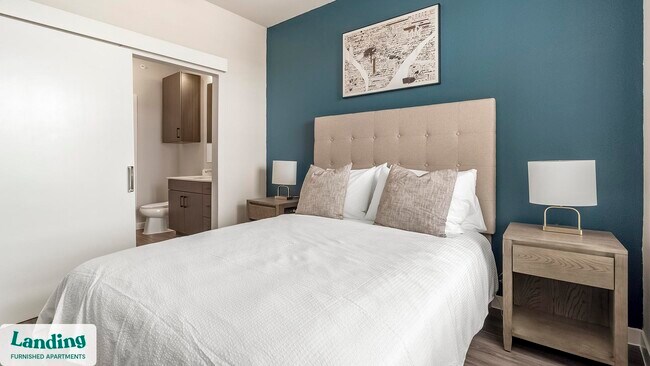 Photo - 14015 Univ Pass Unidad 2214