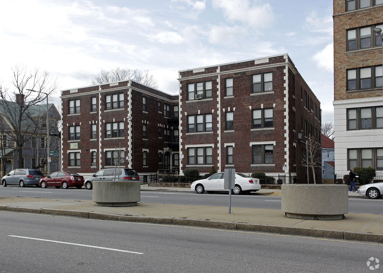 Photo - Columbia Road Properties Apartments