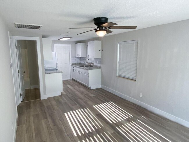 Photo - 1526 Wood Rd