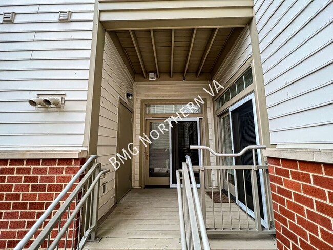 Photo - 309 Holland Ln