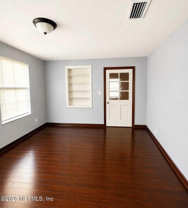 Photo - 2979 W 16th St
