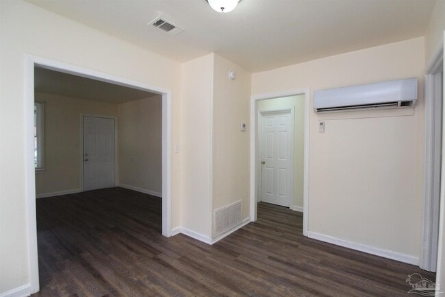 Photo - 1218 N Kirk St