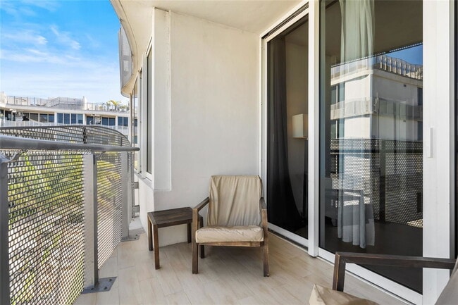 Photo - 2155 Washington Ct Condo Unit 401