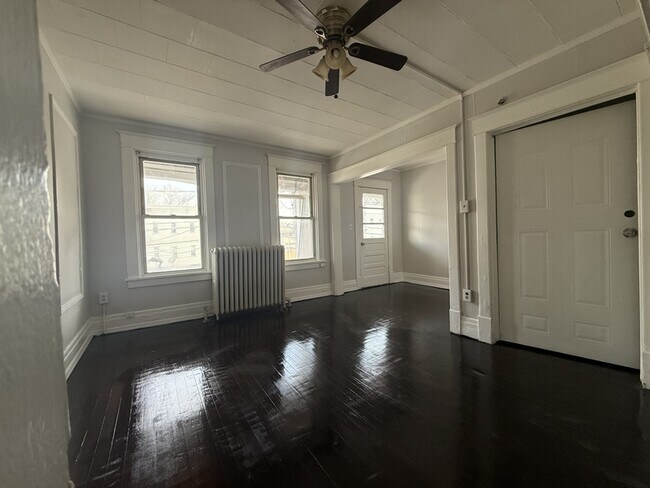 Photo - 484 Washington Ave