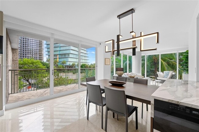Photo - 3400 SW 27th Ave Unit 201