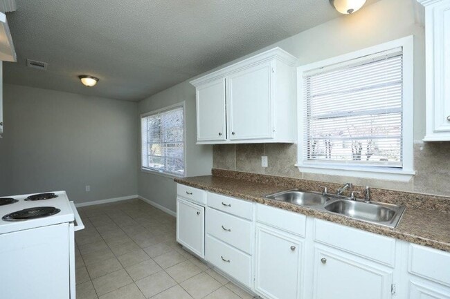 Photo - Charming 3 Bedroom Home in Central Houston!