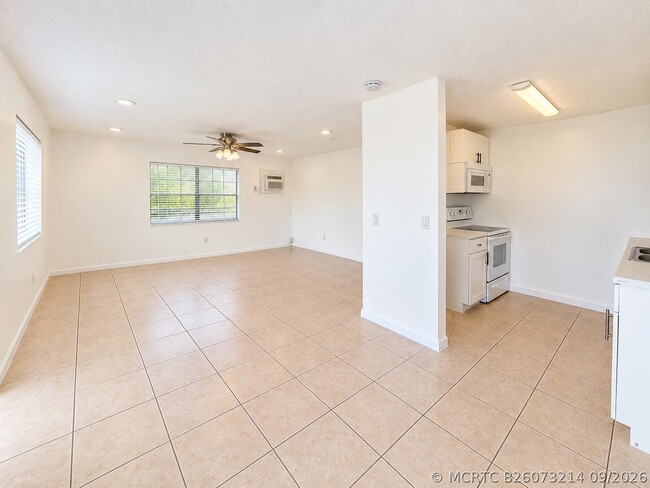 1353 Kirk Rd