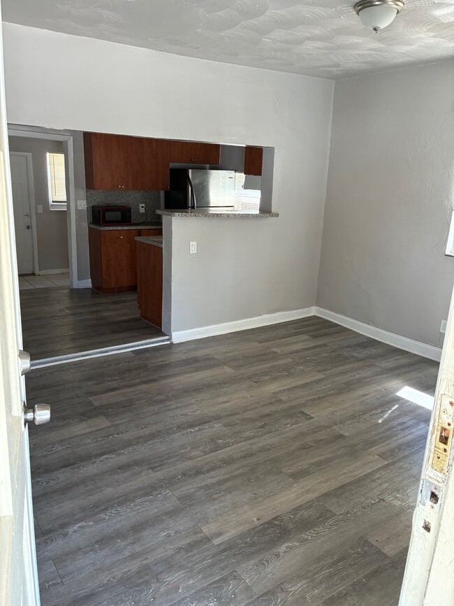 Photo - 4425 NW 23rd Ct