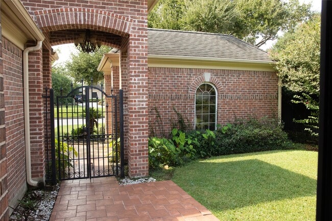 Photo - 3039 Bonnebridge Way Blvd