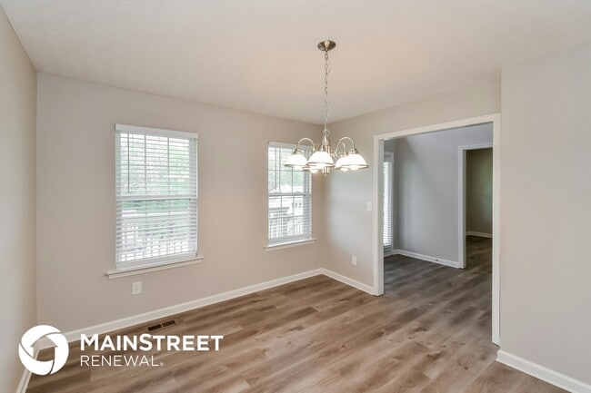 Photo - 273 Lenox Ct