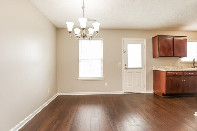 Photo - 802 Clouddale Ct