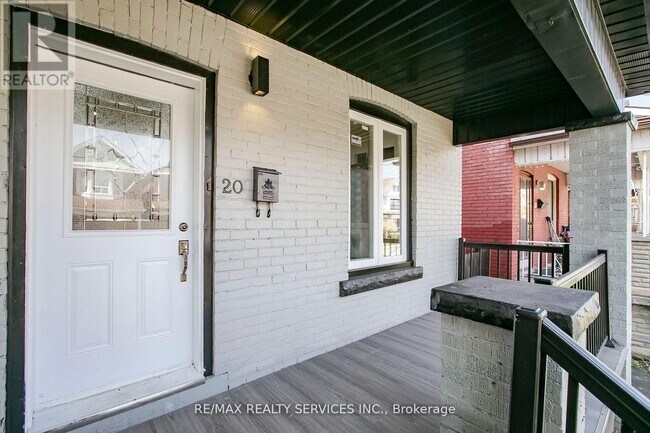 Photo - 20 Somerset Ave