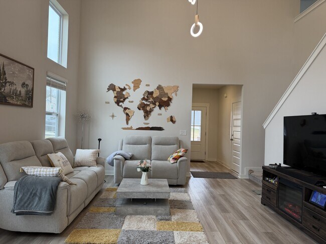 Photo - 213 Tartan Dr