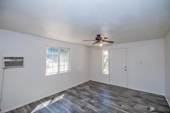 Photo - 251 S 17th Ave
