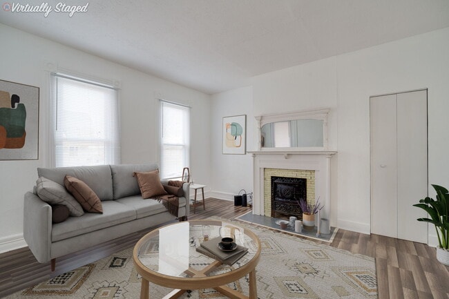 Photo - 270 S Torrence St