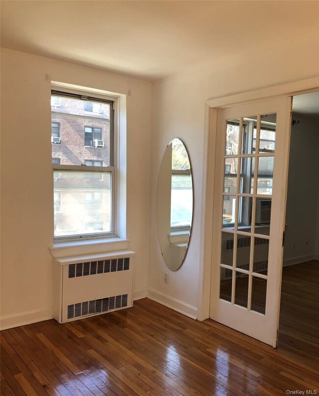 Building Photo - 66-33 Yellowstone Blvd Unit 2B