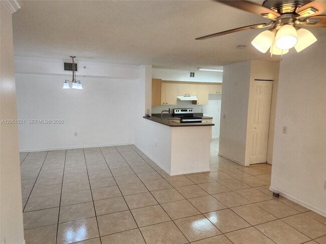 Photo - 2433 Centergate Dr Unit 203