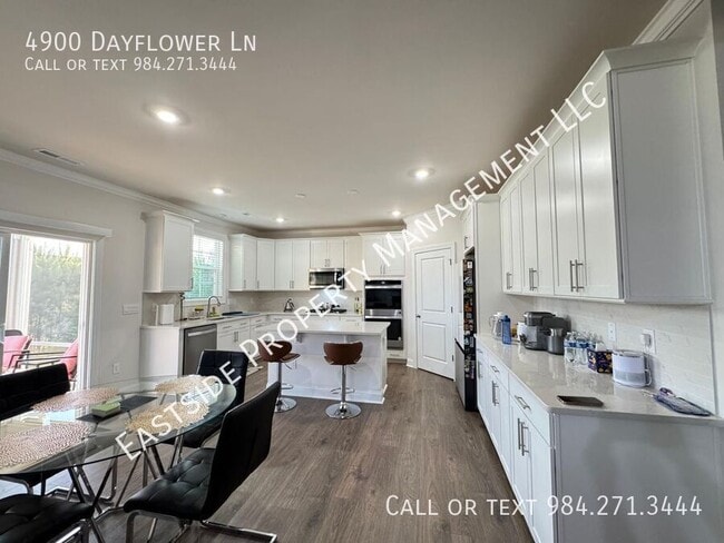 Photo - 4900 Dayflower Ln
