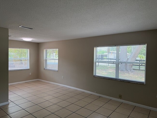 Photo - Leesburg Duplex