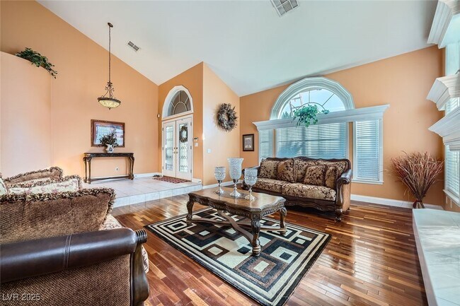 Photo - 8748 Castle Hill Ave