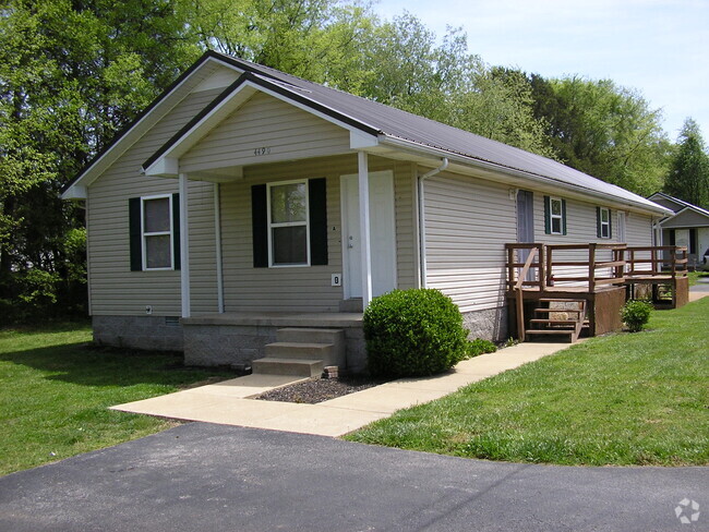 Building Photo - 4490 Woodstone Dr Unit A Rental