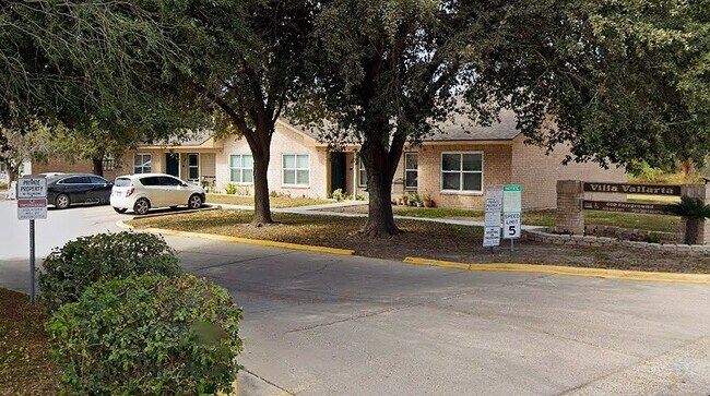 Photo - 600 N Fairgrounds Rd