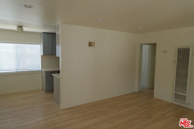 Photo - 5960 Benner St Unidad 2 Rental