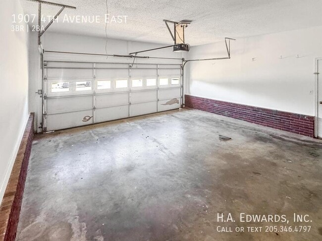 Photo - 1907 4th Ave E