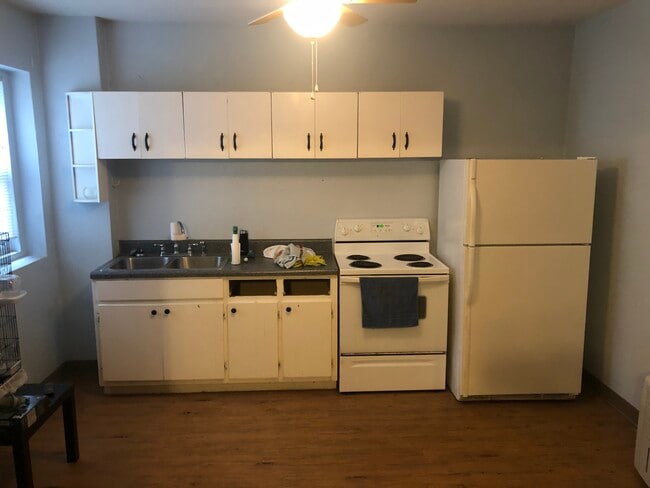 Photo - 563 Northside Dr