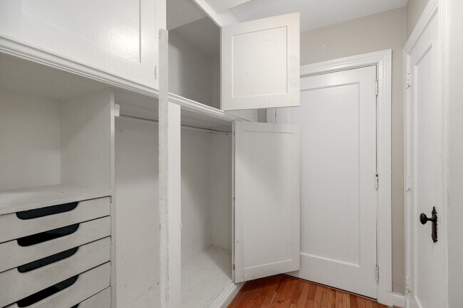 Photo - 15 E Kirby St Unit 1130