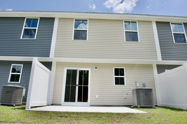121 Pennsylvania Dr