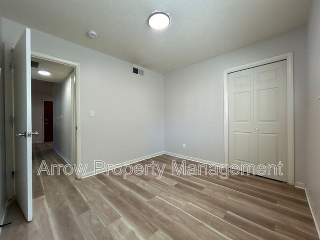 1115 N College Dr