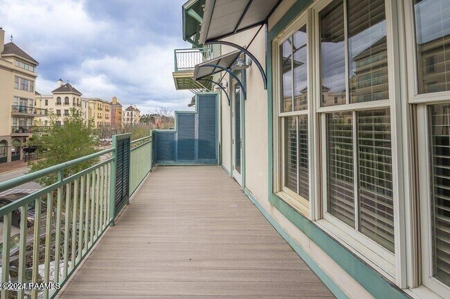 Photo - 116 Rue Promenade Unit 2