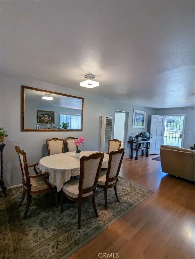 Photo - 2325 S Harcourt Ave