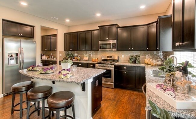 Photo - 4bd/2.5ba House in Tehaleh