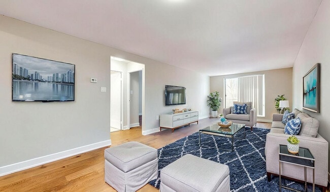 Photo - White Oaks Gate