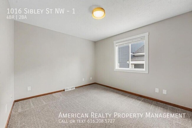 Photo - 1016 Sibley St NW Unidad 1