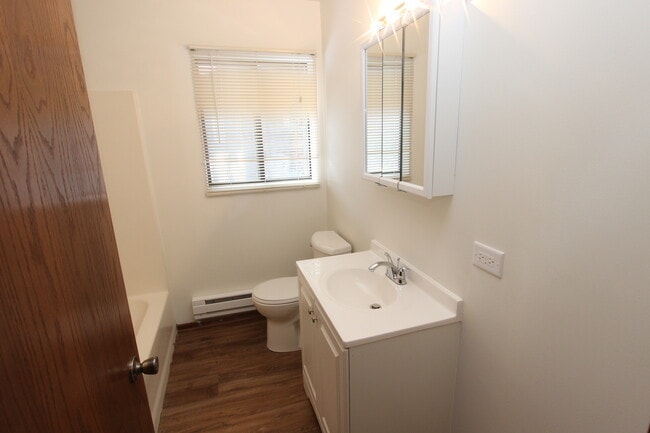 Photo - 419 Berkshire Dr Unit 13