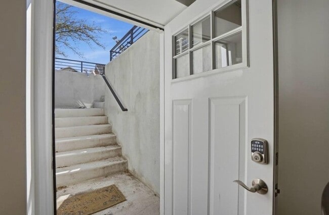 Photo - 9489 Kirkside Dr Unit 1