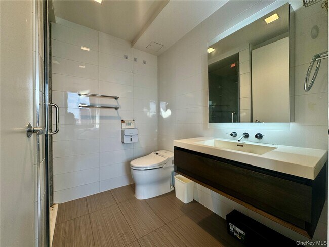 Photo - 39-16 Prince St Unidad 7B