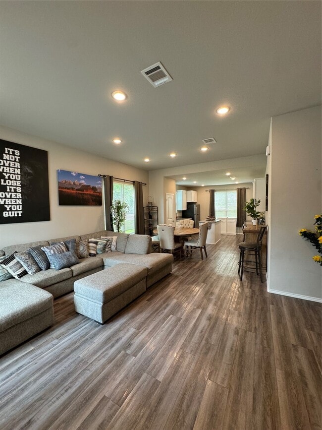 Photo - 710 Crystal River