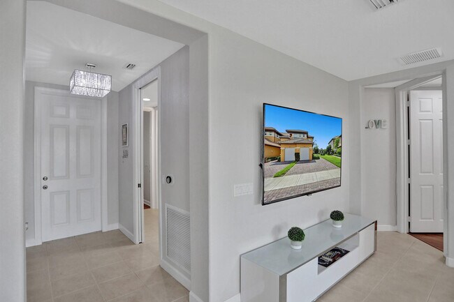 Photo - 8246 NW 127th Ln