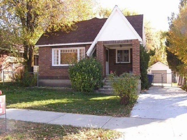 Building Photo - Cute All Brick Ogden Rambler for Rent