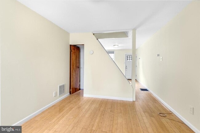 Photo - 2033 E Letterly St